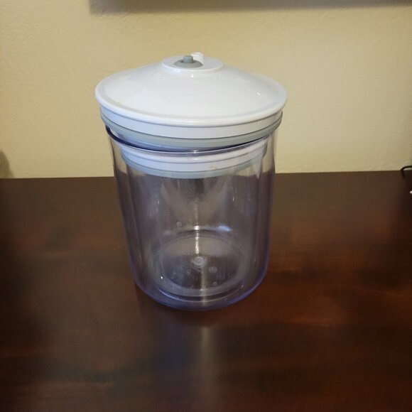 FoodSaver Canister Container Set 80 Oz And 50 Oz, Preowned - Picture 7 of 7
